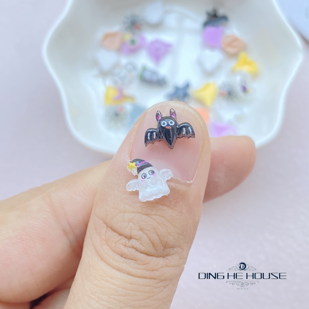 30/50/100pcs Mini Halloween Na - Art Craft Hat recensie en prijs